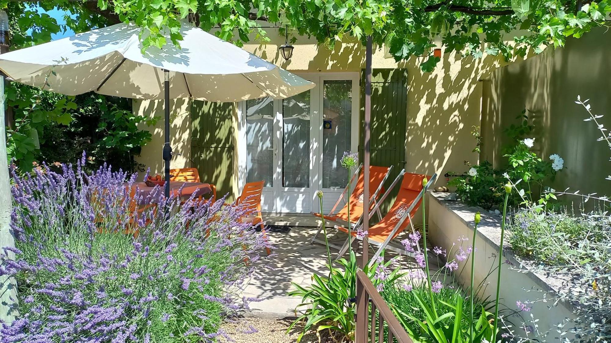 Les Lavandins-Gite Frederic Saint-Remy-de-Provence Bagian luar foto